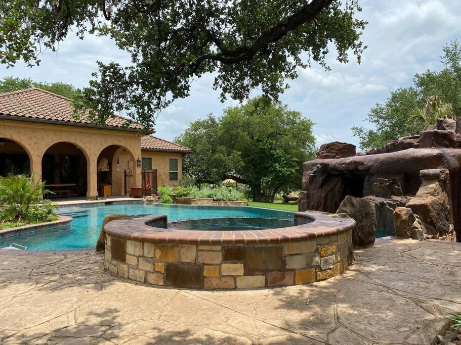 Villa At Cibolo Chase, A Private Resort With Pool Bulverde Luaran gambar